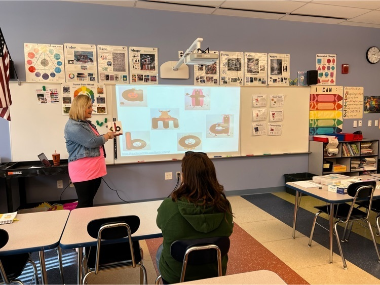 ERSchoolnh's tweet photo. Thank you to Ms. Croft and Mrs. Merrigan for sharing the Science of Reading to this month's Mugs and Muffins guests! #weareoneteamonedream https://t.co/zwtXvNuj4w