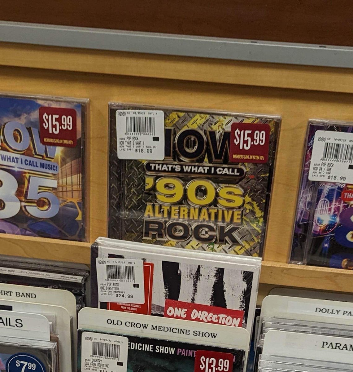 It’s weird that this @Eve6 album has a bunch of different bands listed on the back.