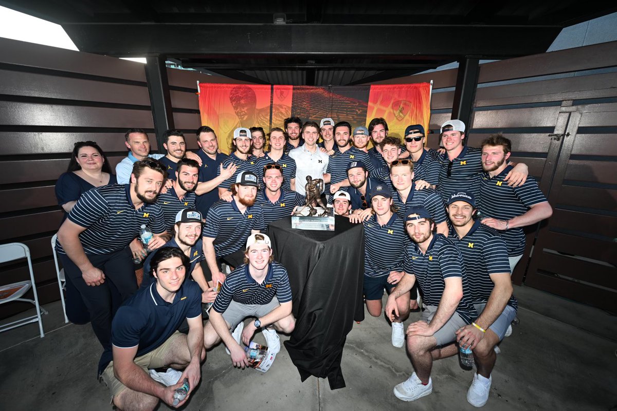 Adam Fantilli is the best player in college hockey 

#HobeyBaker #GoBlue〽️