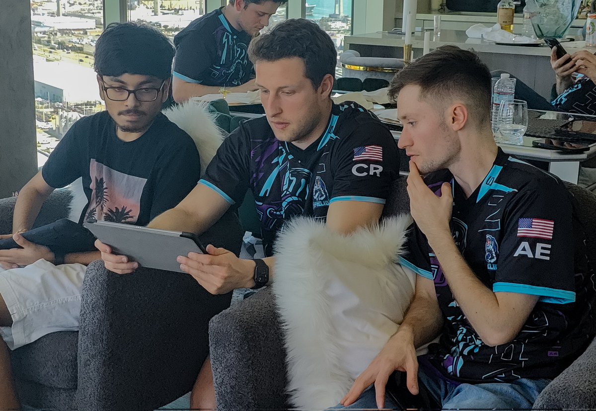 APHeSports's tweet photo. What are they cooking? 🤔 https://t.co/J0dKUvYdU0