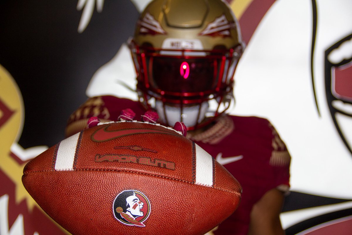 MosleyDemetress's tweet photo. @CoachTC22 @TheOfficialPFFB @RLS2294 @C3Elite7v7 @CNee247 @MichaelWarchant @Andrew_Ivins @ZBlostein247 @ChadSimmons_  @RyanBartow @adamgorney @SWiltfong247 @MikeTSinger @MohrRecruiting @SWiltfong247 @adamgorney https://t.co/drZsZla2PF