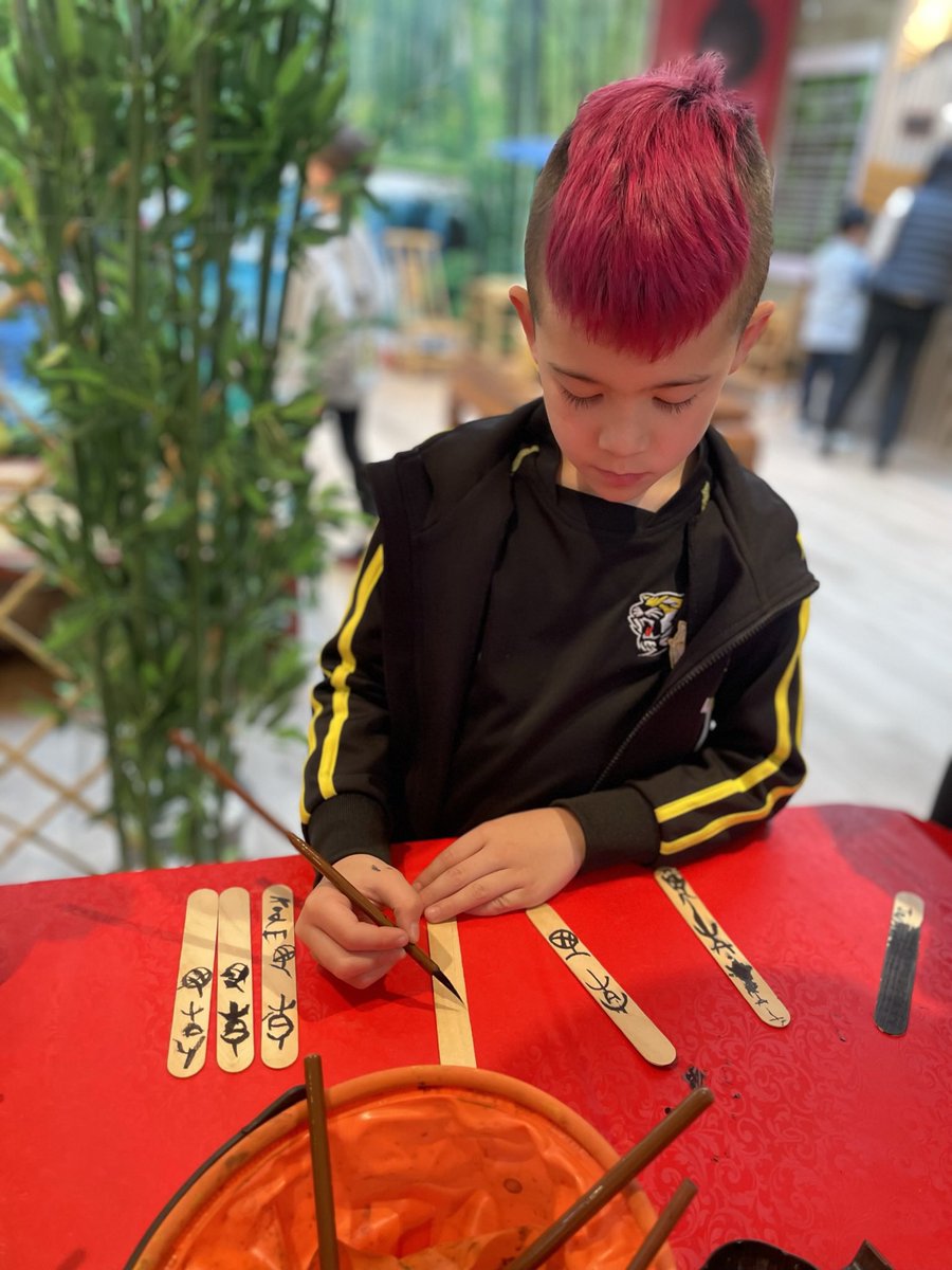 Thank you @WAB_LIVE’s China Studies 🇨🇳 department for hosting a Bamboo Forest exhibition for our Senior Grade 1 students! As part of our unit of inquiry, SG1 learned how bamboo has been used as a sustainable resource in China. 🎋🌏♻️#SharingthePlanet