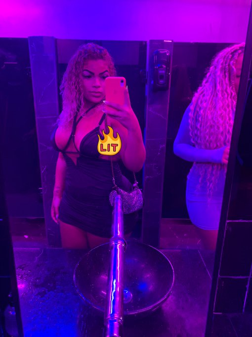 Watch Inst:@greyceoficial_'s leaked NSFW photo on TwXstars