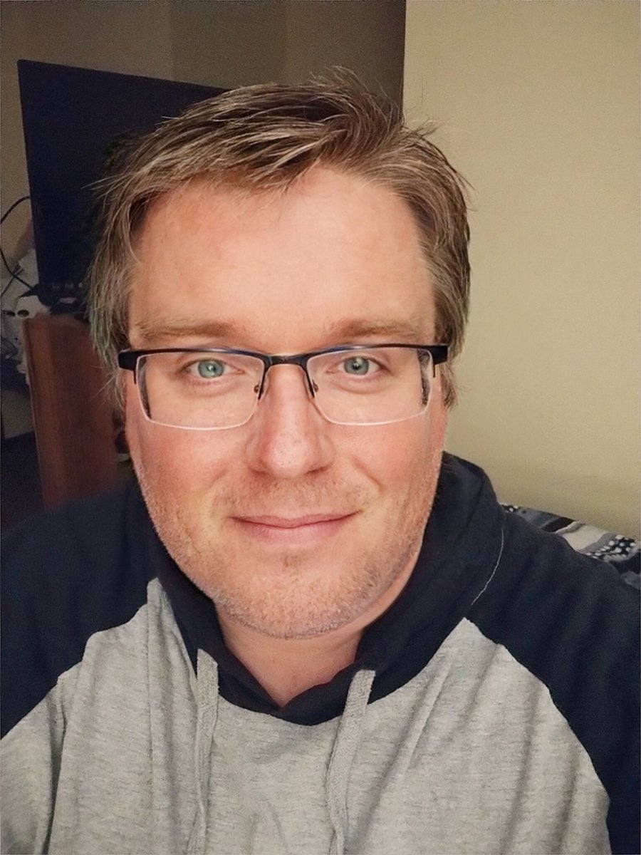 I was told today that no one likes me because I'm ugly lol, I just smiled and walked away. Always smile when things happen to you or your going through something. Maybe I am ugly but that's ok