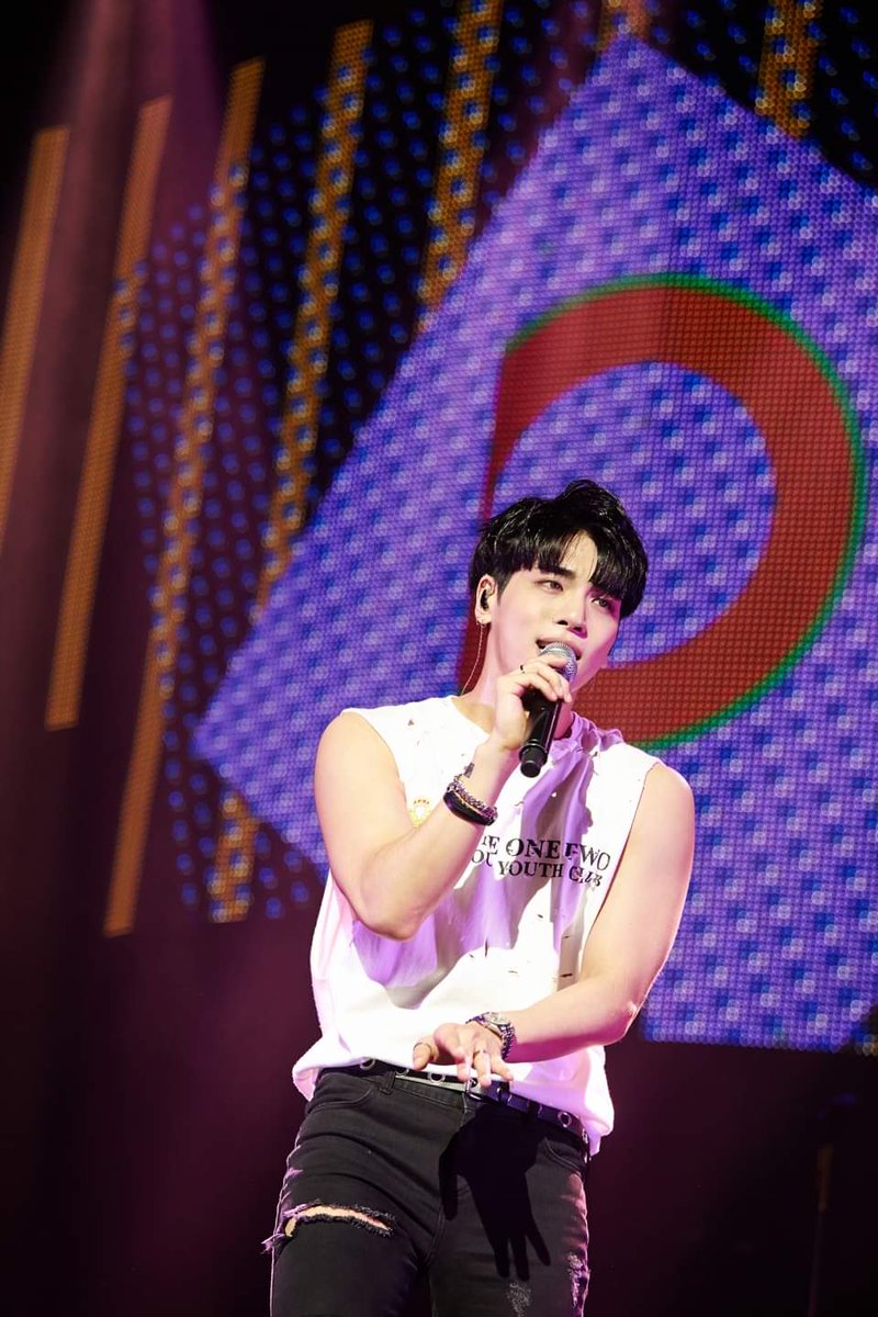 5HINeePy's tweet photo. [#SNS] 230407

Actualización de SHINEE en sus Redes junto a #JONGHYUN 

"04.08"

#SHINee #샤이니 #JONGHYUN #종현 #김종현 

Cr:@SHINee
Compartido por SHINee Crew Paraguay Oficial
-𝘛𝘦𝘳𝘦_𝘚𝘩𝘪𝘯𝘪𝘯𝘨 https://t.co/O6OhH2He42