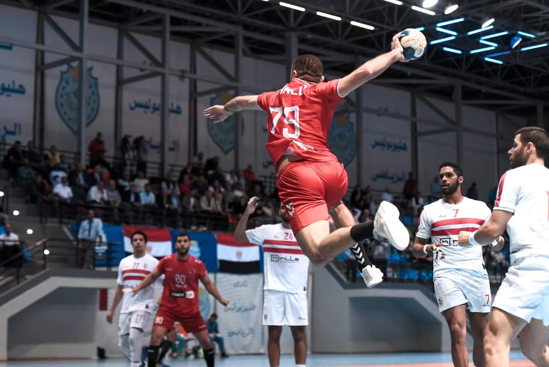 Ahly_Handball's tweet photo. 🔴الأهلي يتوج ببطولة دوري المحترفين لكرة اليد بعد تغلبه في الديربي على الزمالك بنتيجة 24-21 في ليلة رمضانية رائعة 🦅🏆😍
#يلا_يا_أهلي https://t.co/WrUPyPliDr