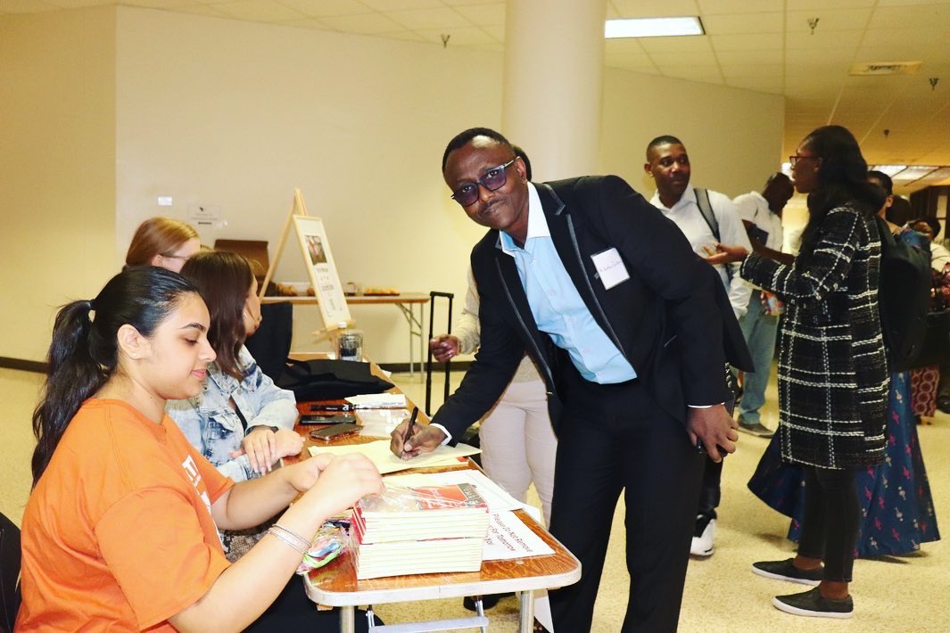 SMuseumstudies's tweet photo. Dr Austine Emifoniye presenting a paper at the 2023 Austin Africa Conference at the University of Texas at Austin, USA. His paper examined the Ohworu Performance Art, an Intangible heritages of the Uvwie Urhobo of Nigeria. He articulates the need for digitization. 

#Museum https://t.co/SWvslHRy1I