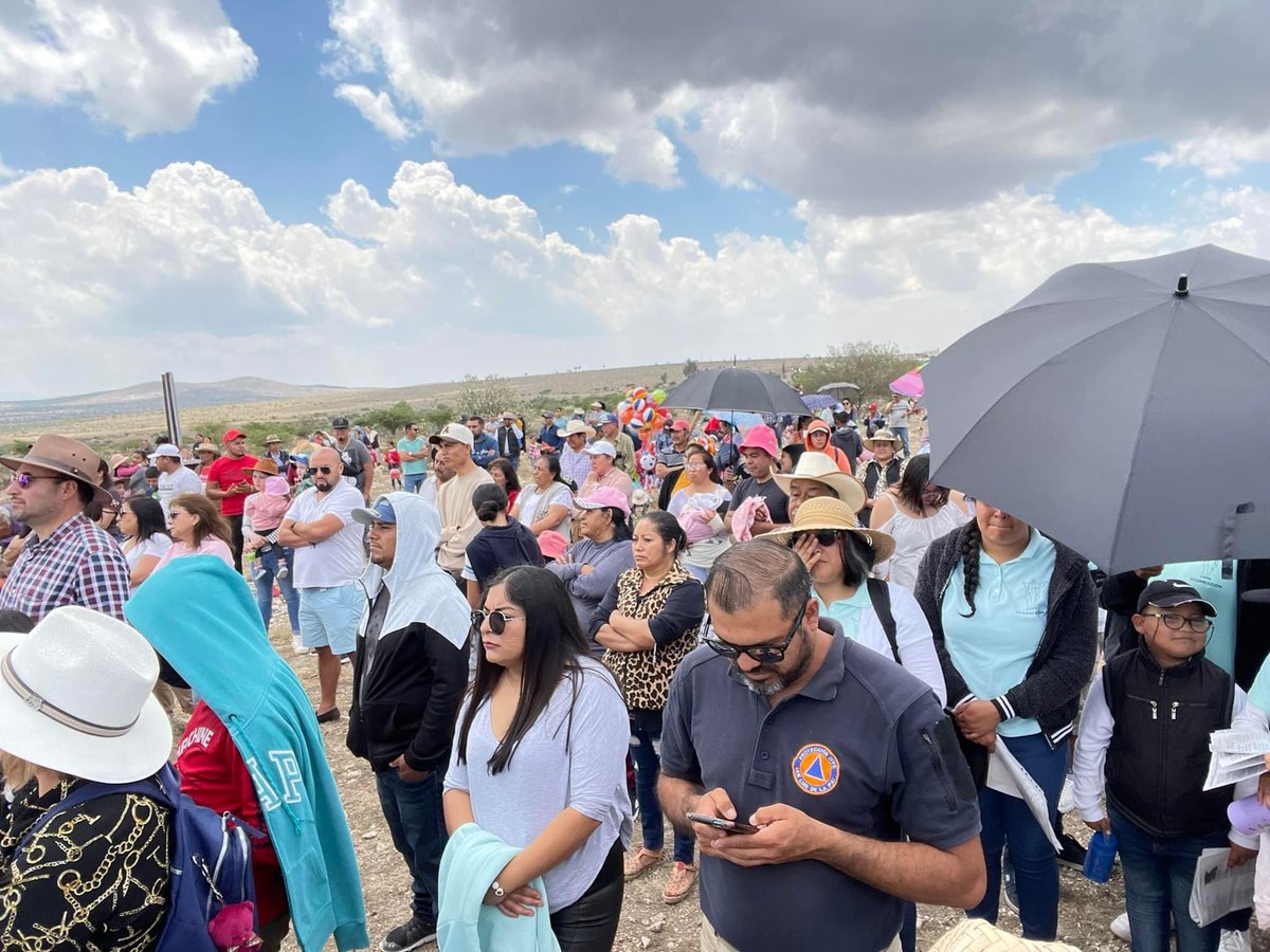 ✨ Hoy traemos para ti algunas fotografías de cómo se vivió el #Viacrucis en nuestro bello #MineraldePozos ✨ Una #tradición que reafirma la fe de quienes vivimos en este mágico lugar.

📸: Poncho Marmolejo