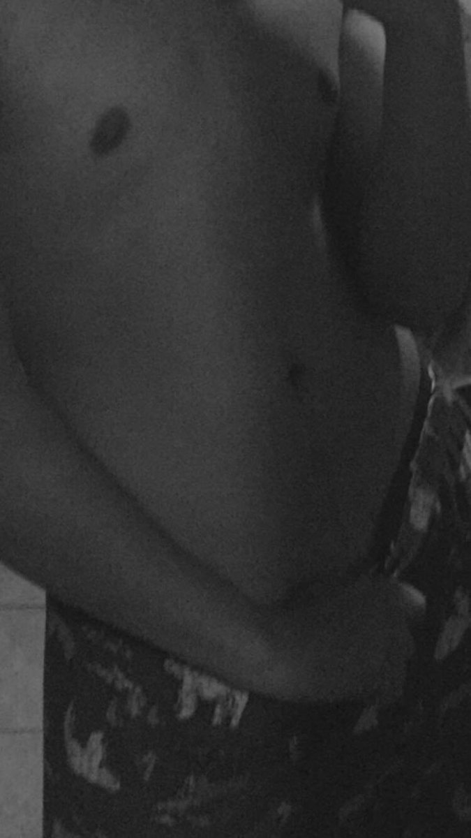 aarnmrtz's tweet photo. estas vacaciones m hicieron subir de peso jajaj😭 https://t.co/uw9LURRZKA