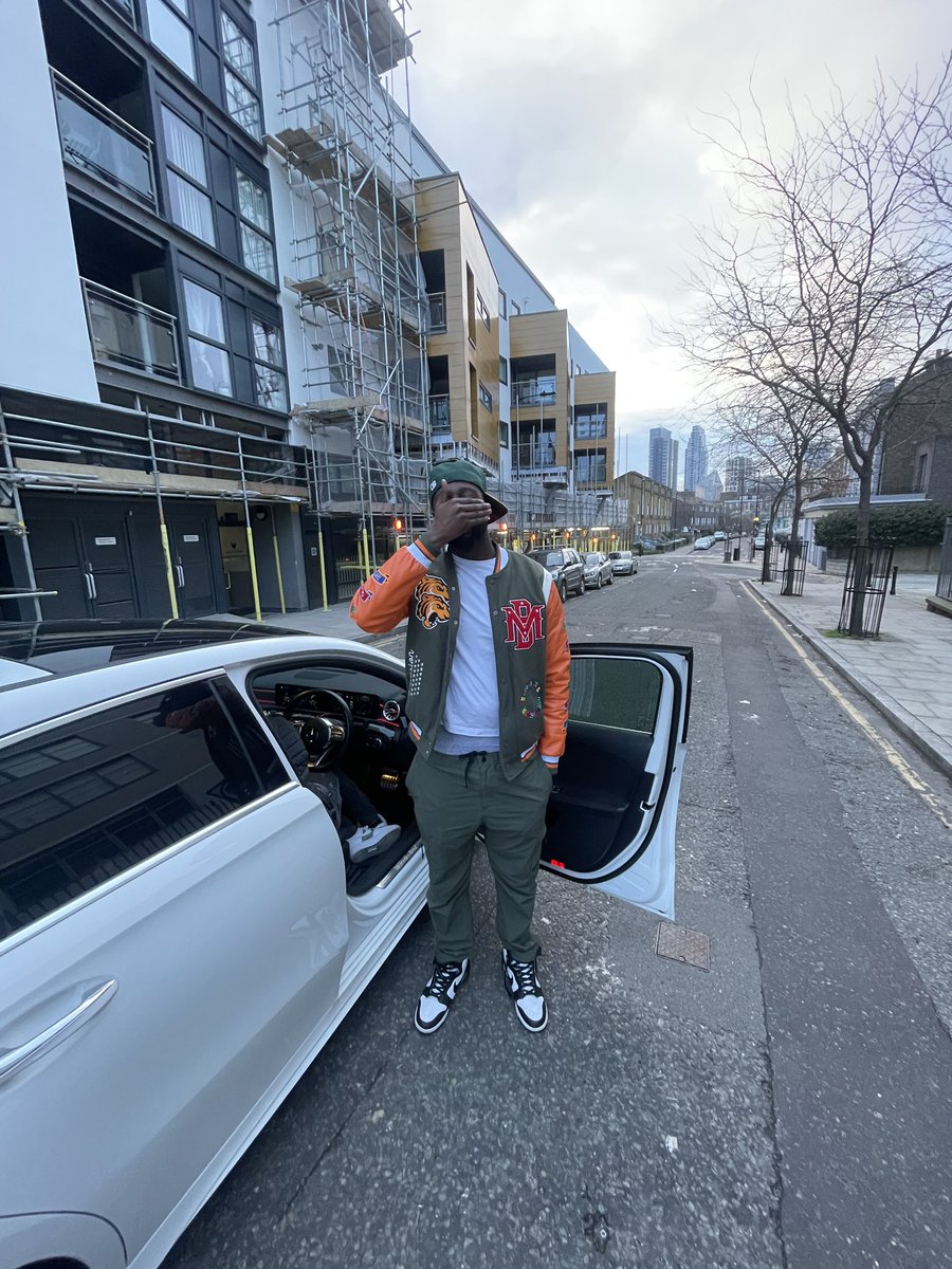 9AIRA_'s tweet photo. Match my fly shawtyyy https://t.co/GOOouMcaah