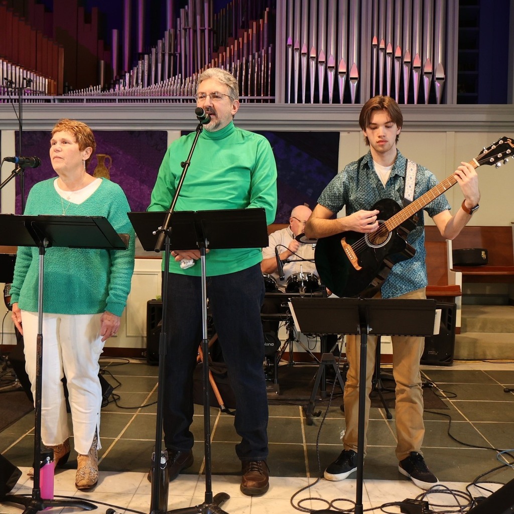sparkUMC's tweet photo. Palm Sunday Worship 🌿🌿🌿

If you missed it, catch up on our YT channel - https://t.co/pKXW5Na1XM https://t.co/GlWeS2XKJM https://t.co/5HuZo6T57h