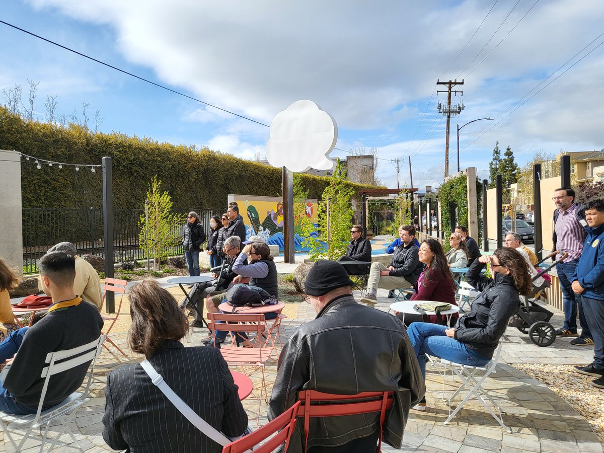CatalyzeSV's tweet photo. Tour Starting Now! Exhibit on N.7th is the newest addition to Japantown! Thank you @SanJoseArts #landforge and @Empire7Studios for having us! https://t.co/cm7fXVQYnM
