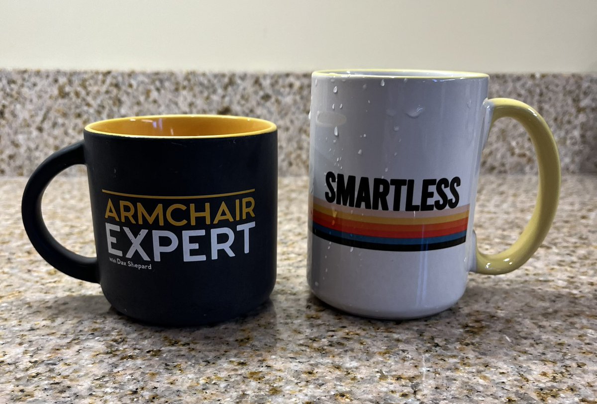 clairehrobinson's tweet image. Fan girl!
#ArmchairExpPod
#Smartless