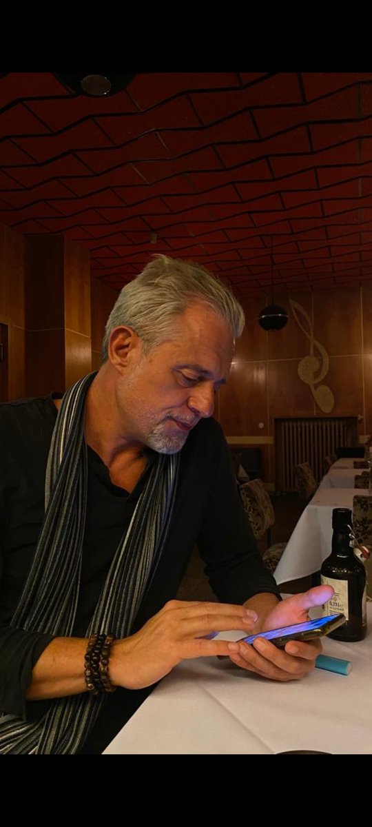 Sooo ....SGW ist zurück...jetzt noch 1x <a href="/SoccerdreamYt/">SoCCerDREAM YT</a> verkloppen und wir können uns wieder auf primär Ziele in Stuttgart konzentrieren...Karlsruuuh wir sch....Euch zuuuu <a href="/TaiKahar/">Tai Kahar</a>  wieder in Liga 3 schicken....Referenz an <a href="/ManagerSami/">Samis11</a>  = ,😉