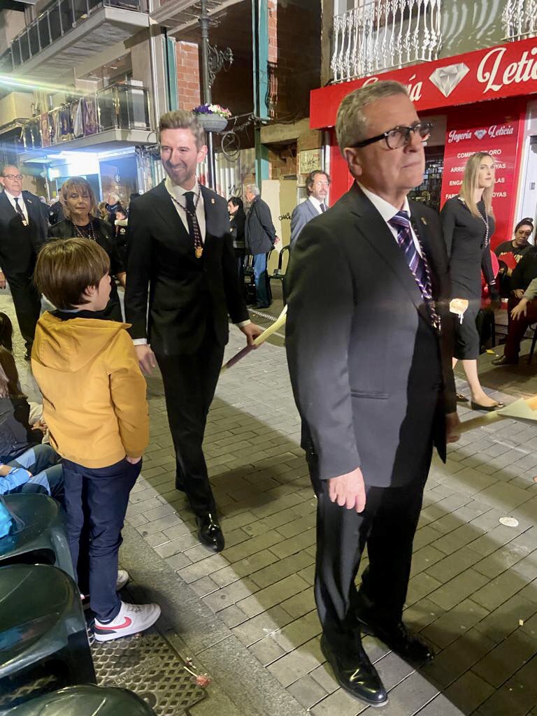 Día grande de nuestra Semana Santa Gandia. Un Viernes Santo de fervor, respeto y solemnidad.

Enhorabuena a todas las personas que hacéis de nuestra Semana Santa una de las mejores de España.