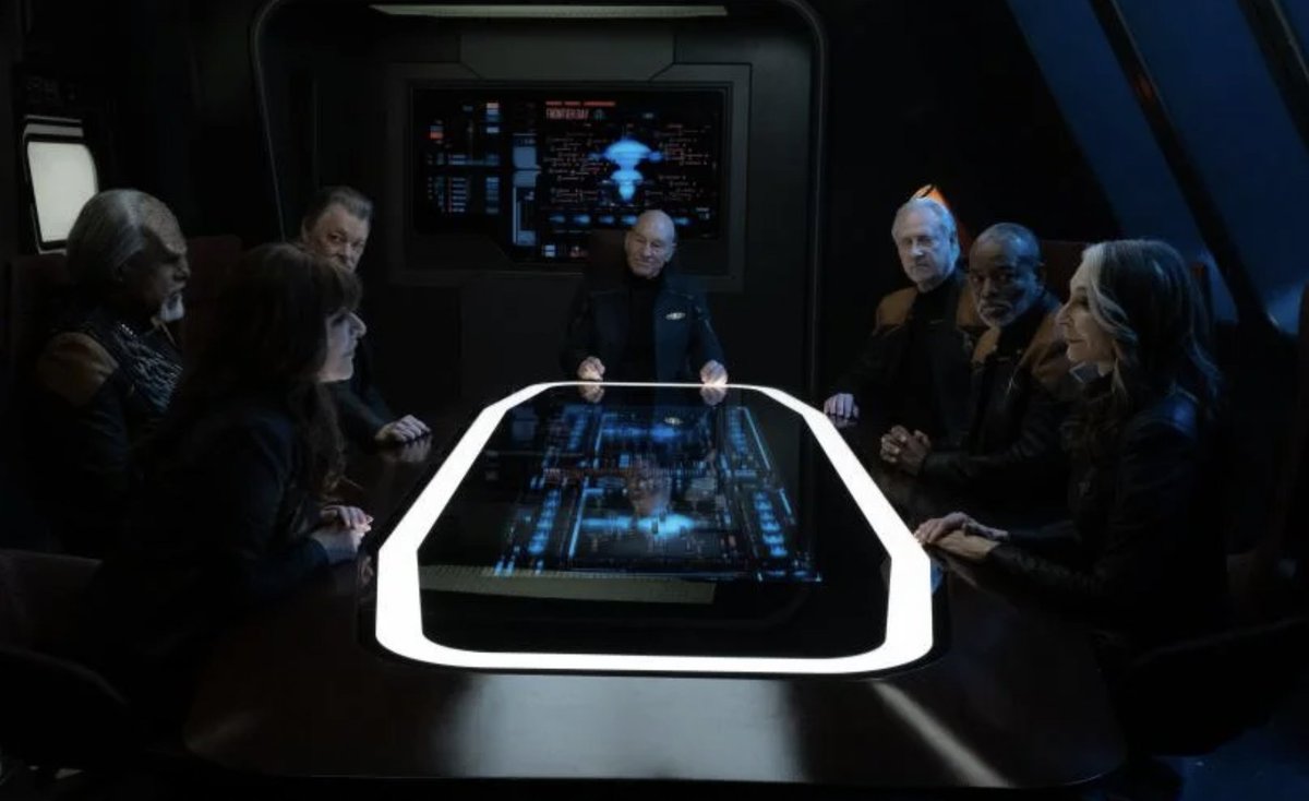 #StarTrekPicard S3E8 - Surrender. Not clear where this is going. Definitely a low point for this season. Enjoyed  seeing the complete TNG cast sit at the table.