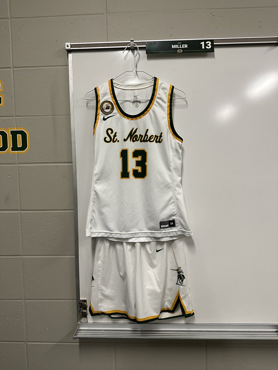kat_miller07's tweet photo. After an amazing visit with @SNCWBB, I am excited to say I have received an offer to play basketball at St. Norbert College!!⚜️🟢🟡 https://t.co/Ivdu5J1XWl