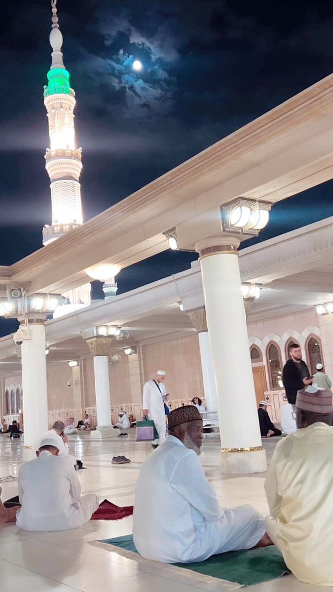Muhammad_Likita's tweet photo. InnAllaha ma’as sabireen……..🤲🤲 https://t.co/6HotsRFhjE