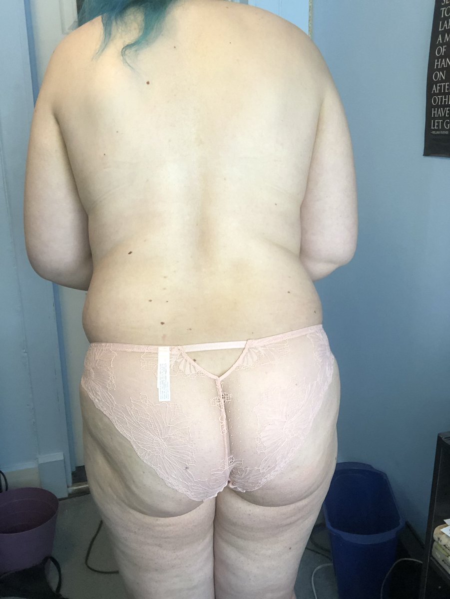 tittysmolbean0's tweet photo. More underwear haul hoping the girls I show will makeout with me, but we’re both still cluless lesbians😔
https://t.co/3lbh9KKrdu
#gothgirl #trans #transgirl #pierced #snakebitepiercing https://t.co/WYNFinaBlz