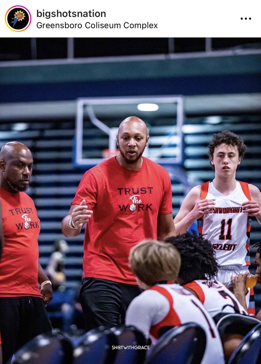 BIG SH🏀TS tweet media