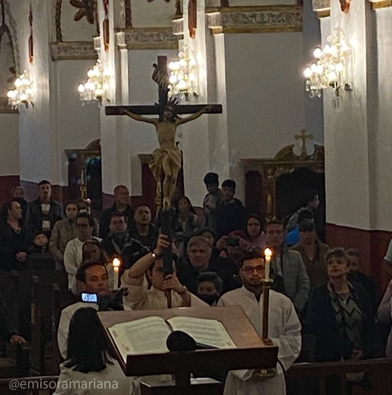 emisoramariana's tweet photo. ❤️❤️‍🔥✝️¡Todo está colmado! ❤️❤️‍🔥✝️
💙Gracias Jesús por morir en la cruz por los pecados del mundo entero 🌎🌷
.
. 
#SemanaSanta #HolyWeek2023 #HolyWeekSpecial #HolyFriday #7Abril https://t.co/aIDoMwTcya