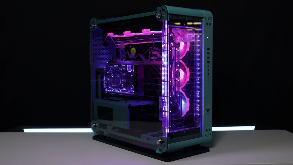 braethorn's tweet image. PC GIVEAWAY TIME! With a blazing fast @IntelGaming 13900KS, an RTX 4090 and tons of goodies from @Thermaltake_na to cool and power the system, @SkytechGamingPC and I put together a beast that's ready for anything you throw at it! Click the link to join: gleam.io/jLDNq/braethor…