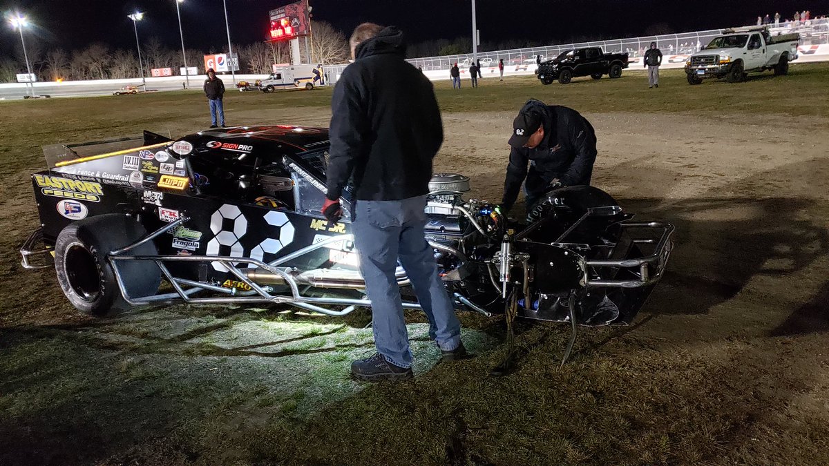 After hitting the Turn 1 wall, @M_Christopher82 is okay.

@SKopcik leads @KidRocRacing with 12 to go in the Sunoco Modified race at @ThompsonSpdwy.

Watch live: racingamerica.tv/products/2023-…