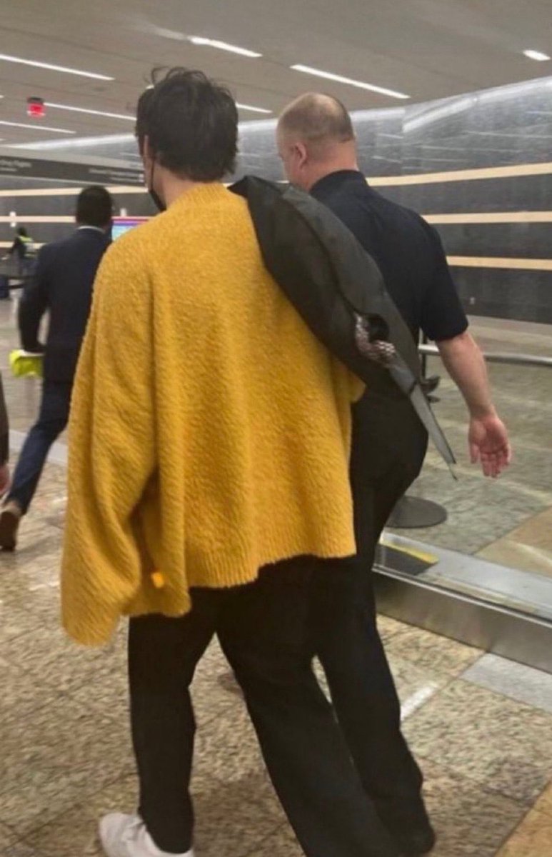 Harry Styles is breathing the same air as me. I am not ok #ATL