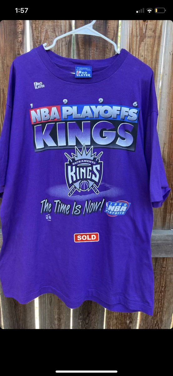 ChaseisMostDope's tweet image. @ChristosCloset is a literal sac town legend everyone go follow him please. He’s also doing a playoff ticket giveaway on IG, check it out!!!!
#VintagePlug