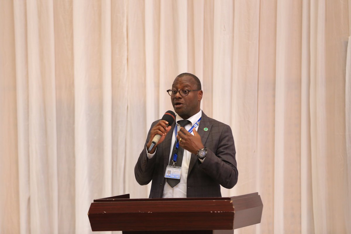 pacemafro's tweet photo. Dr. @akambugu highlights the importance of Patient-Centered Care in improving healthcare quality in Africa, with a focus on HIV case studies and advancements since the first case. #APCCA #PCC #HIVCare #HealthcareQuality
Incase you missed it: https://t.co/onqHY53ABr https://t.co/p9ag09PjDb