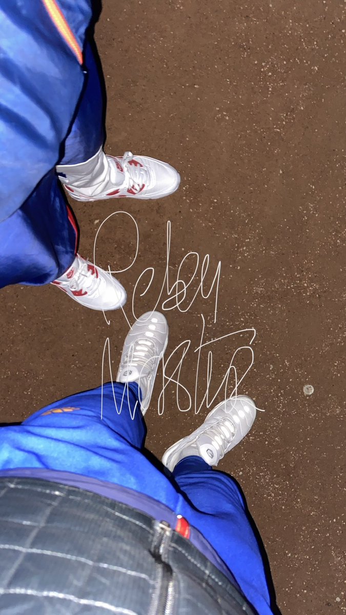 Rebeumaster69's tweet photo. On veut des ptites femelles 🙇🏼 obéissantes au pieds des rabzouz 😈🇲🇦🇩🇿 @Rebeumaster69 / @_mastaa7 

Inclinez vous bande de pvtes https://t.co/TCGLAgdHWq