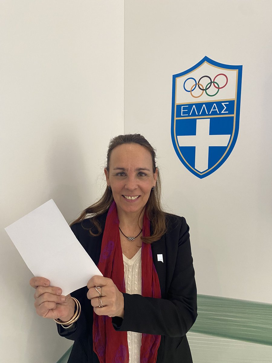 This year I raise my #WhiteCard because I believe that SPORT is the strongest ambassador for PEACE! #April6 @peaceandsport  @HellenicOlympic #IDSDP2023 #mygreekfencing