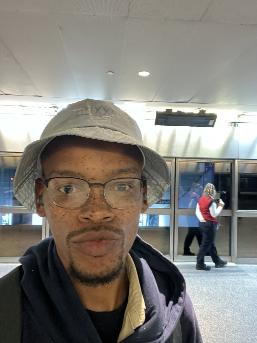 lavidaNOTA's tweet photo. Going on KayaFM &amp; Podcast &amp; Chill shows you’re an ungrateful brat… Just like my father, I married a woman with no sense of appreciation &amp; that’s how kids that are raised by their grand parents end up. They think people are objects to be used, not loved &amp; cherished. Happy Easter! https://t.co/Ar12GLhIww