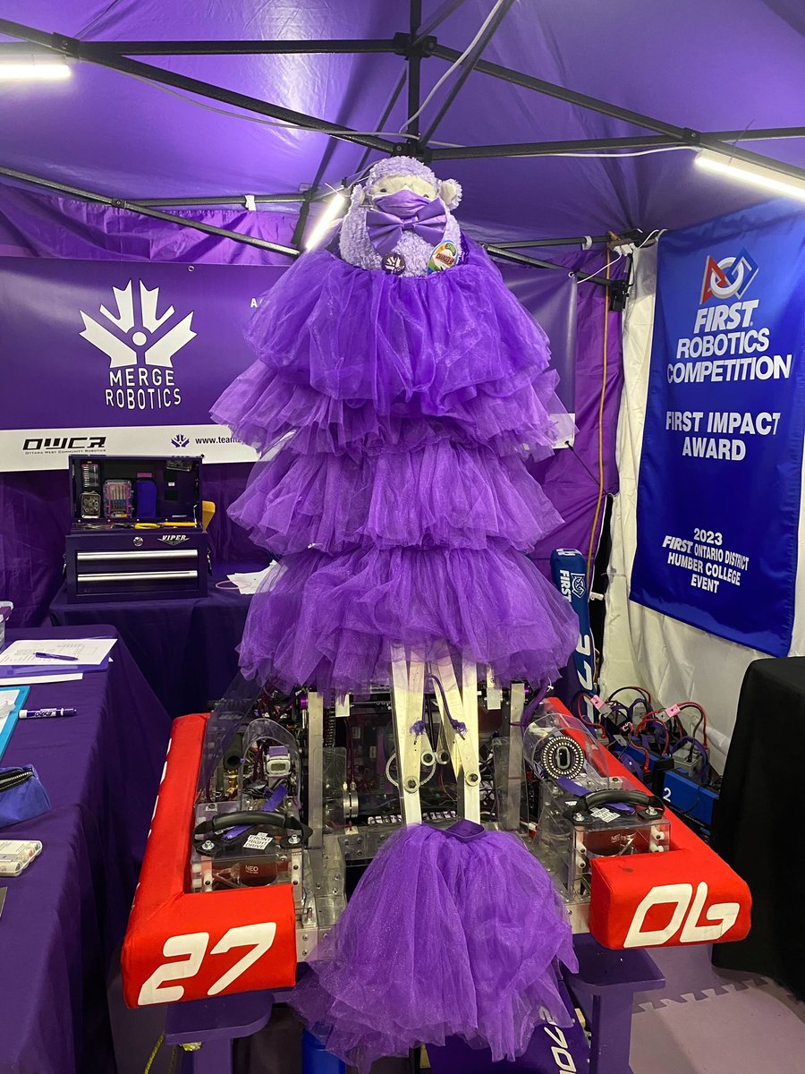 frc2706's tweet photo. In case you’re in your scouting meeting right now and you forgot what our robot looks like. #chargedup #firstenergize @SafetyShep https://t.co/LocdbHyeFv