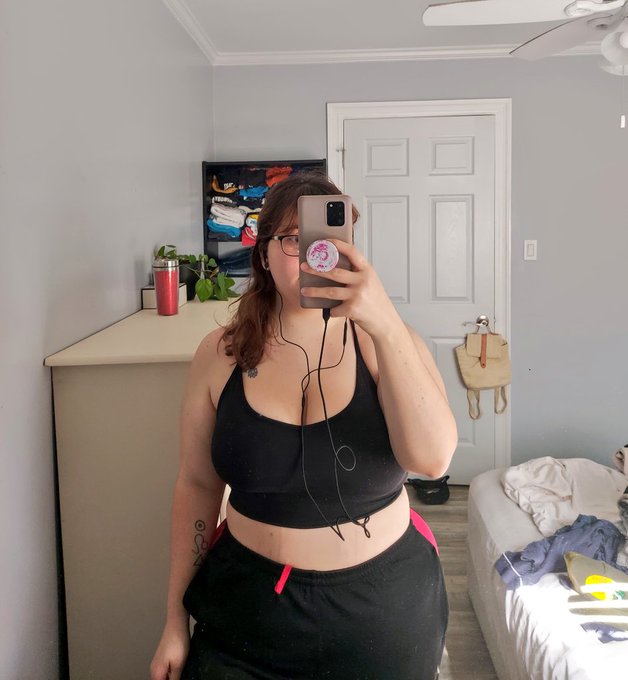 Who wants to bend me over and fuck me? 🥰❤️&zwj;🔥 https://t.co/vG5pBDe2qz