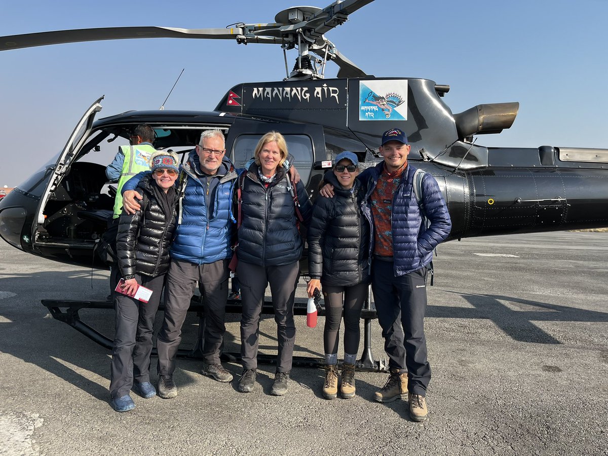 MandyHickson's tweet image. What a flight! #lukla #Himalayas #nepal @EverTrekUK @1wag123