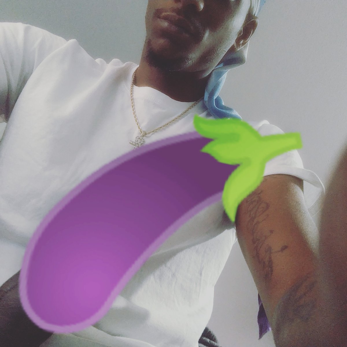 DaPrynce817's tweet photo. @_bribabyyxx Both https://t.co/eDirsviV3O