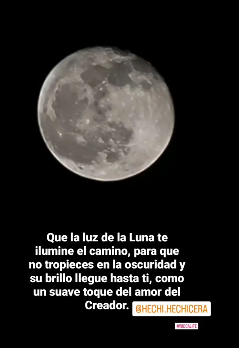HechiHechicera's tweet photo. Hermosa #Luna desde #Valencia #wicca #WiccaLife https://t.co/Gx8xVKTZRU