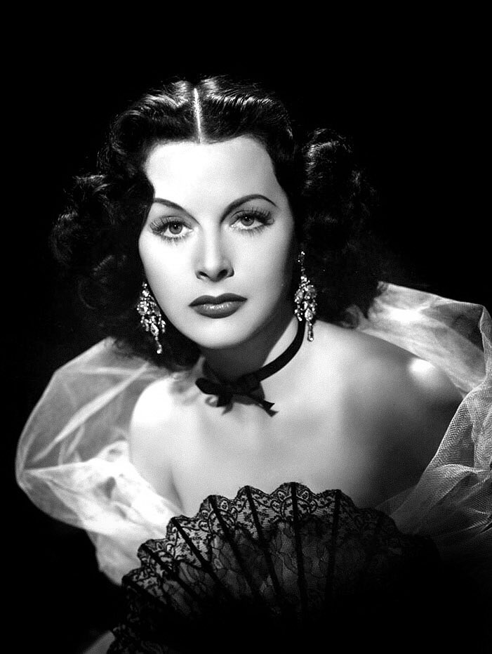 cjubarrington's tweet image. Hedy Lamarr, 1945 - photo portrait by Eric Carpenter