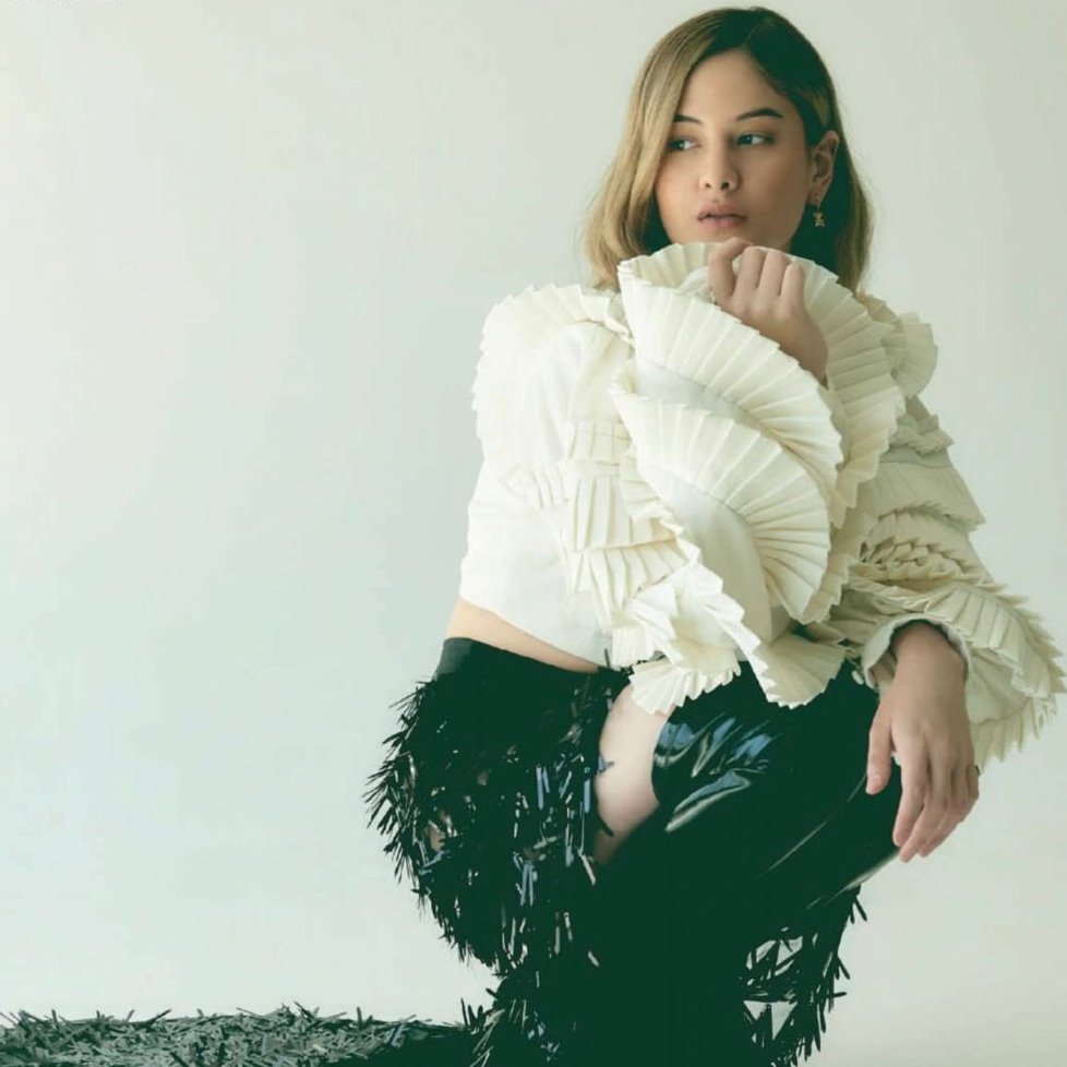 marrendonpics's tweet photo. mar rendón for marie claire méxico https://t.co/Irfrl6Gywg
