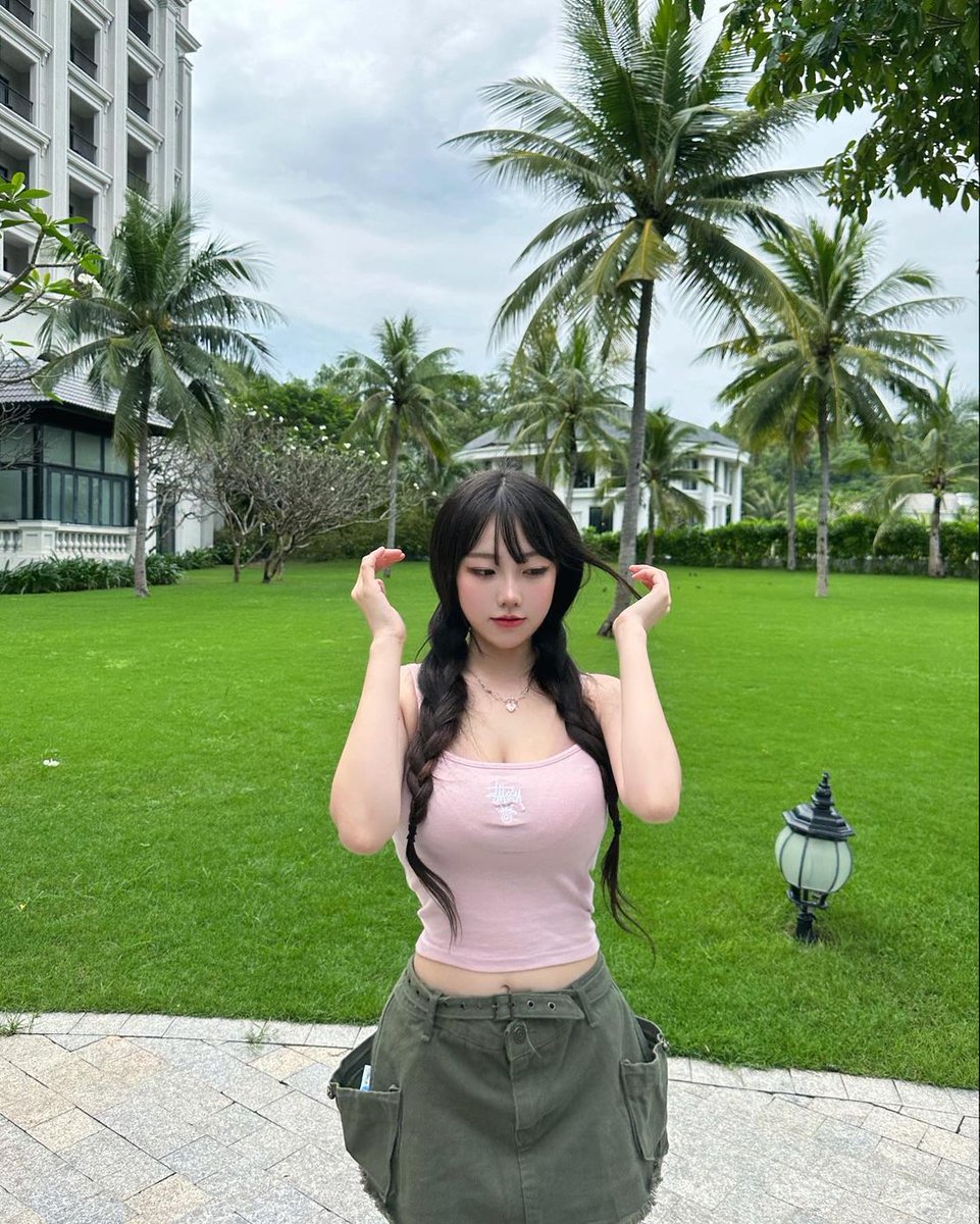 roughmw's tweet image. ️️ 
 ️️ 
 ️️ 

          hello saturday 🌿   

 ️️ 
 ️️