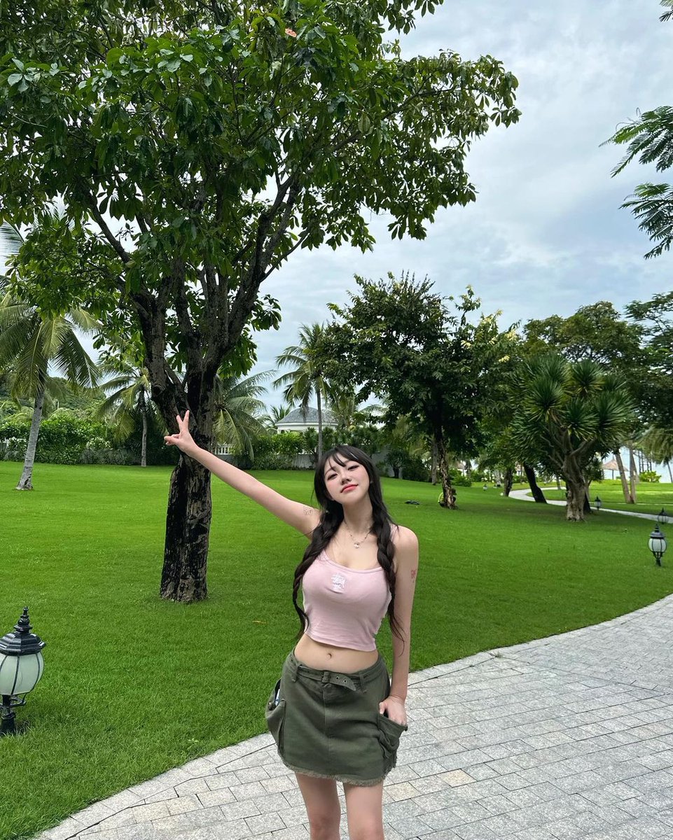 roughmw's tweet image. ️️ 
 ️️ 
 ️️ 

          hello saturday 🌿   

 ️️ 
 ️️