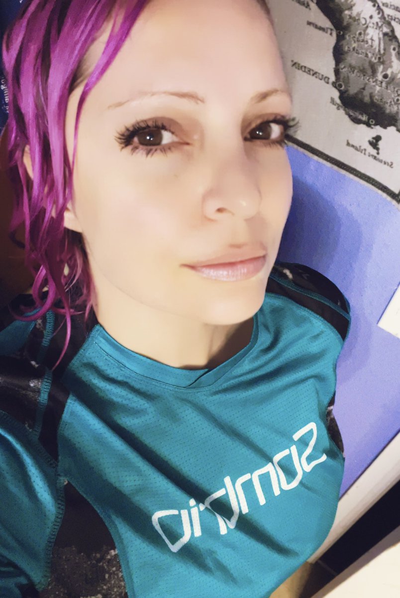 tinkerkellebell's tweet photo. My #NoMakeup💄Look👀
#AnimeEyes🦋 by @COVERGIRL
#LashBlast💥#AmplifyPrimer🧚🏽 & #ClumpCrusherMascara💅🏽 #COVERGIRL👩🏽🦳 https://t.co/JXqFpjVqFj