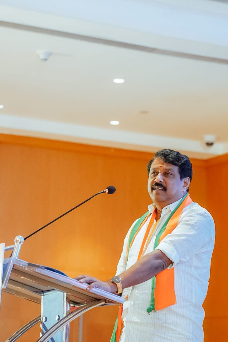 saravanan8845's tweet photo. @PTTVOnlineNews @NainarBJP https://t.co/d32esgugXQ