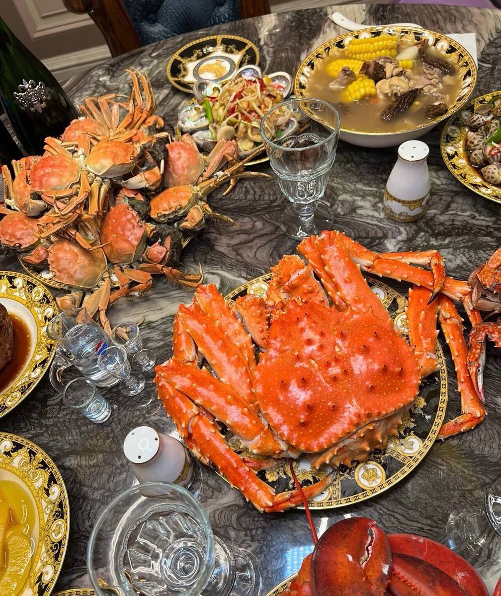 Tonight is a seafood dinner.