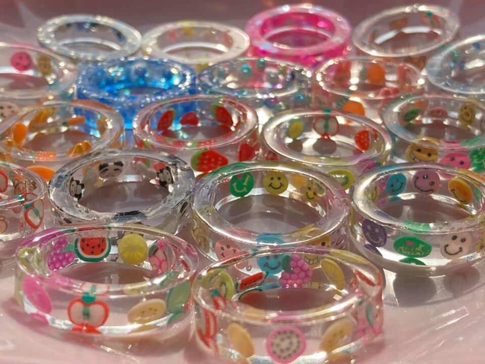 明日は磐田へ
ハイカラマルシェというイベント出店🙌❤️

14時から着物ショーも出ます
似顔絵は10時から➡︎13時まで👩🏻‍🎨
私は時間が少ないので明日限定の時短メニュー！

よろしくお願いします🙌❤️

娘の #夢妹(<a href="/mume_mememe/">夢妹(むめ)</a> )も出店👧🏻

4/9(日) 10時〜15時
西光寺 磐田市見付3353-1

#似顔絵屋Honey