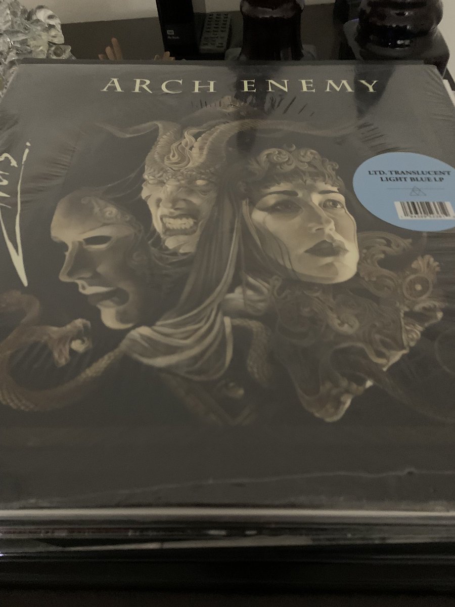 Wewillrocku66's tweet image. Hey Mario and everyone!!! #HornsHigh!!! Happy weekend to you and everyone!!!