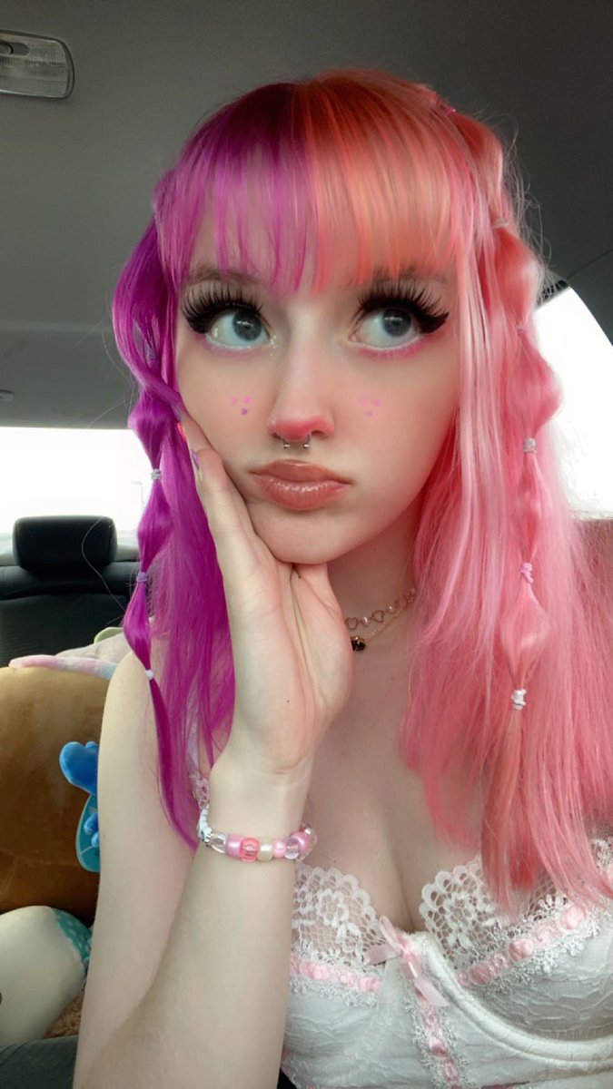 dweamydolly's tweet photo. let me keep u as my puppy? <3 #nsfwtwt https://t.co/gUrGVdvcRj