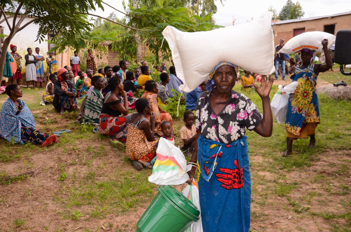 lmmalawi's tweet photo. On 5 April 2023, we were in Sumani village, T.A Likoswe, in Chiradzulu district. We were distributing relief items to people affected by Cyclone Freddy.
#weekreview
#cyclonefreddyrelief https://t.co/v5k56C3AV2