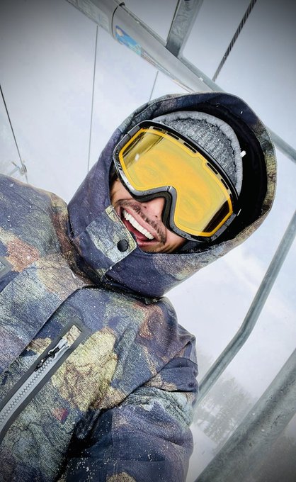 Finally got some riding in the season! What a good day ❄️ https://t.co/1Ci9vSOdLE
